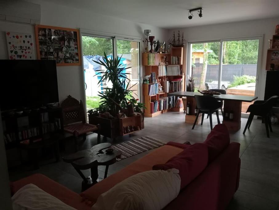 Maison 70M2 Calme Vue Sur Foret Salles  Eksteriør bilde